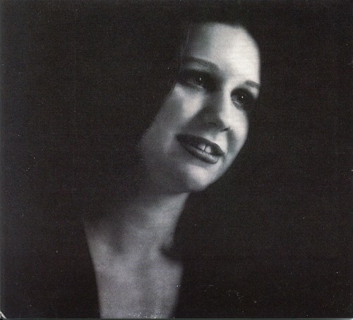 Patty Waters Sings